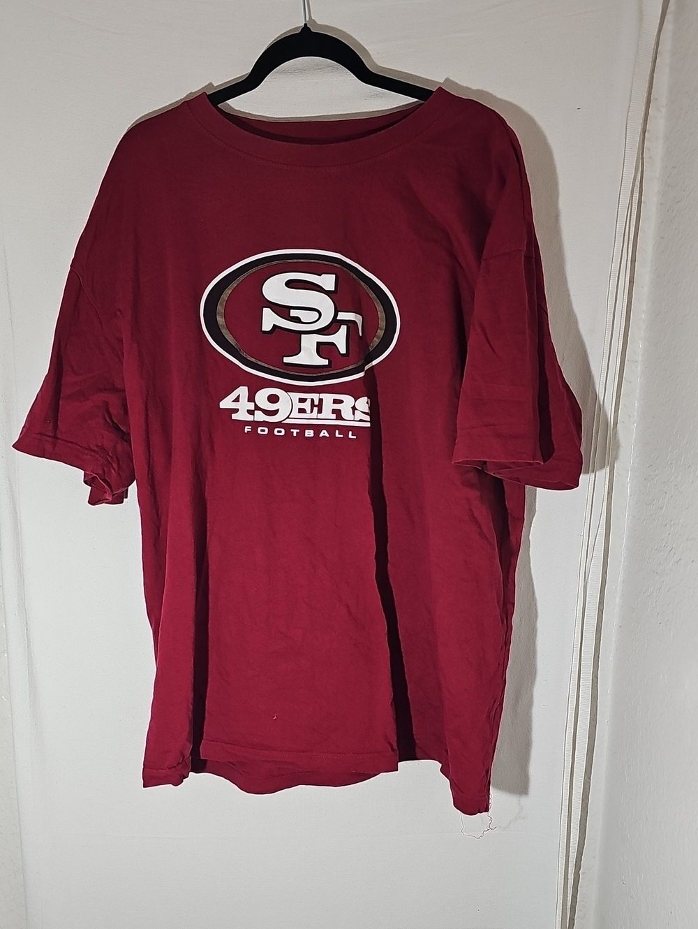 Majestic Men's San Francisco 49ers Short Sleeve Tee - Burgundy